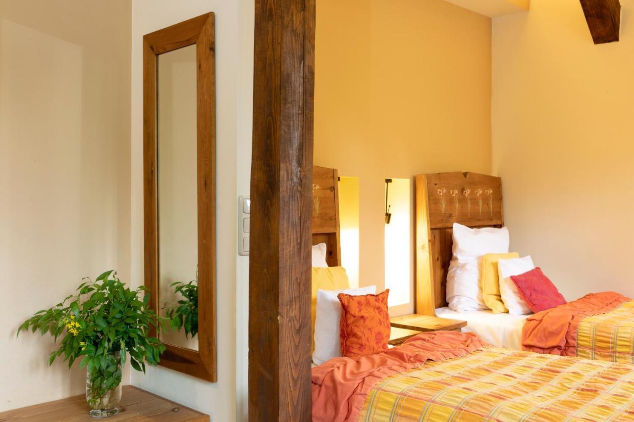 Mlyn Klekotki Spa Resort Экстерьер фото